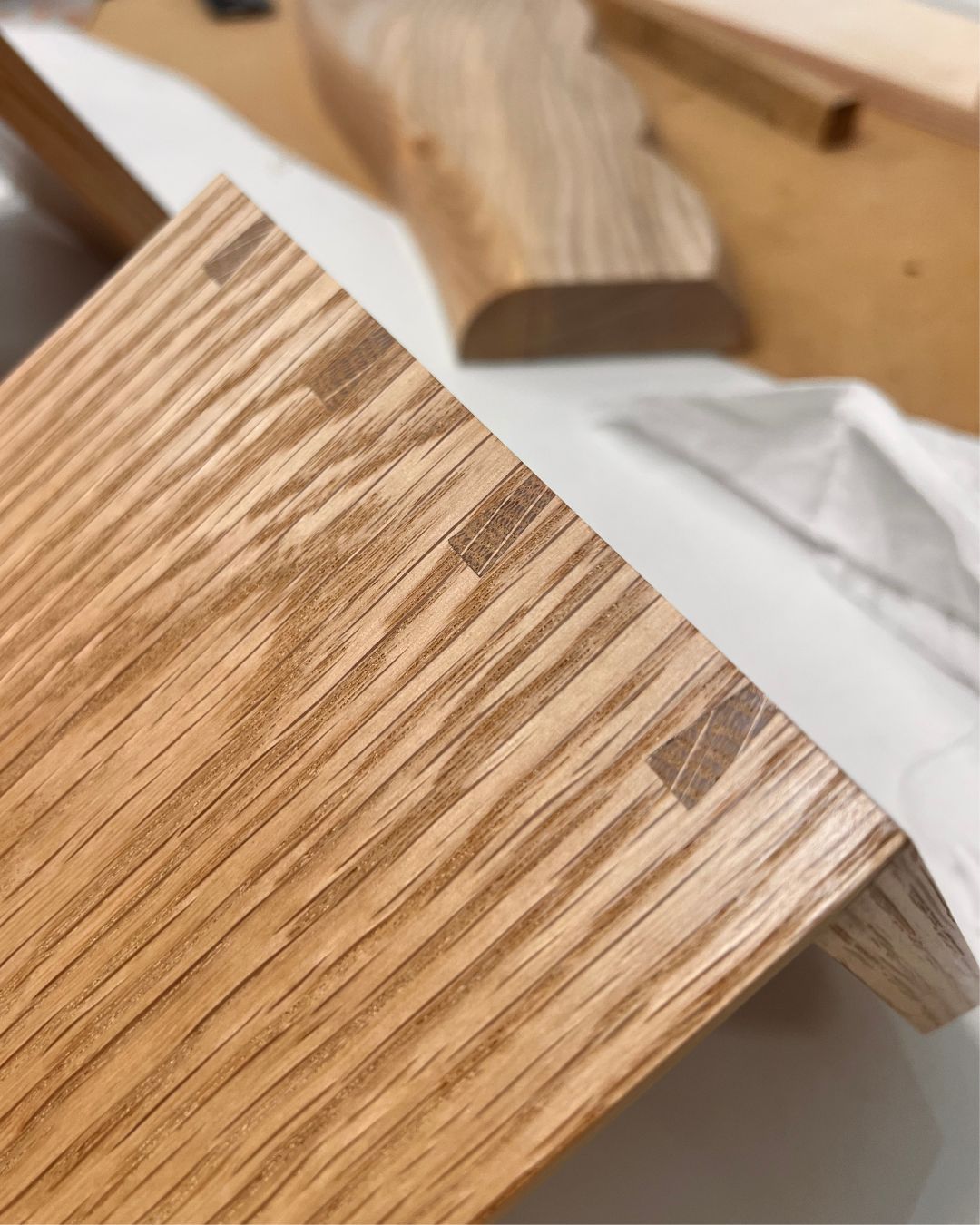 Cleanly fitted dovetails on a student bookend project